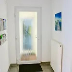 Zwei Anker Max 5 Personen & Leuchtturm Max 4 Personen, Direkt In Scheunenviertel, Balkon, Wlan , Privater Parkplatz, Wallbox Lejlighed *