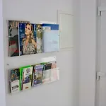 Zwei Anker Max 5 Personen & Leuchtturm Max 4 Personen, Direkt In Scheunenviertel, Balkon, Wlan , Privater Parkplatz, Wallbox דירה