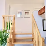 Zwei Anker Max 5 Personen & Leuchtturm Max 4 Personen, Direkt In Scheunenviertel, Balkon, Wlan , Privater Parkplatz, Wallbox Steinhude
