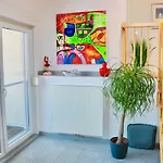 Zwei Anker Max 5 Personen & Leuchtturm Max 4 Personen, Direkt In Scheunenviertel, Balkon, Wlan , Privater Parkplatz, Wallbox *