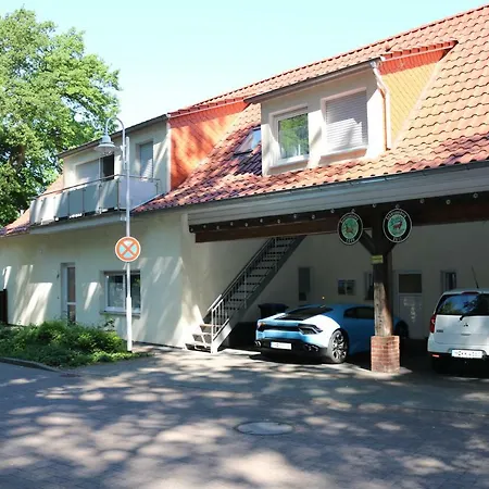 Anker & Leuchtturm Ferienwohnungen: Scheunenviertel Retreat Apartment *