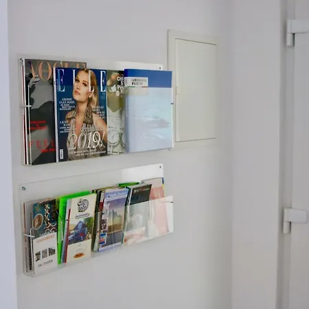 Zwei Anker Max 5 Personen & Leuchtturm Max 4 Personen, Direkt In Scheunenviertel, Balkon, Wlan , Privater Parkplatz, Wallbox 아파트