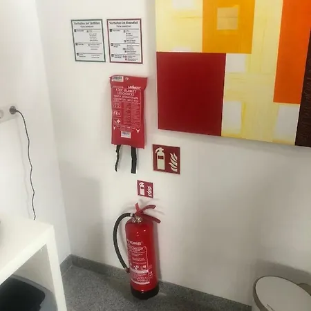 Zwei Anker Max 5 Personen & Leuchtturm Max 4 Personen, Direkt In Scheunenviertel, Balkon, Wlan , Privater Parkplatz, Wallbox *