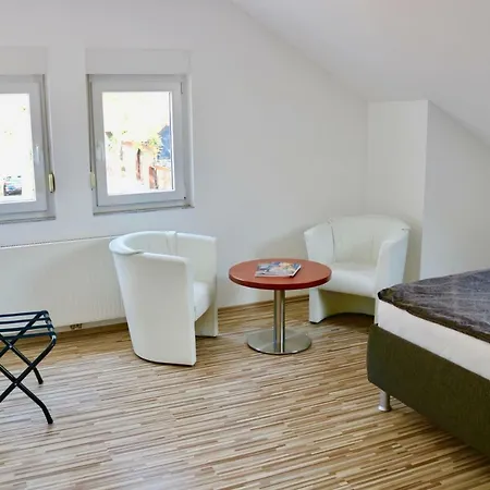 아파트 Zwei Anker Max 5 Personen & Leuchtturm Max 4 Personen, Direkt In Scheunenviertel, Balkon, Wlan , Privater Parkplatz, Wallbox *