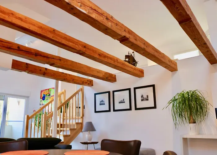 Zwei Anker Max 5 Personen & Leuchtturm Max 4 Personen, Direkt In Scheunenviertel, Balkon, Wlan , Privater Parkplatz, Wallbox 公寓