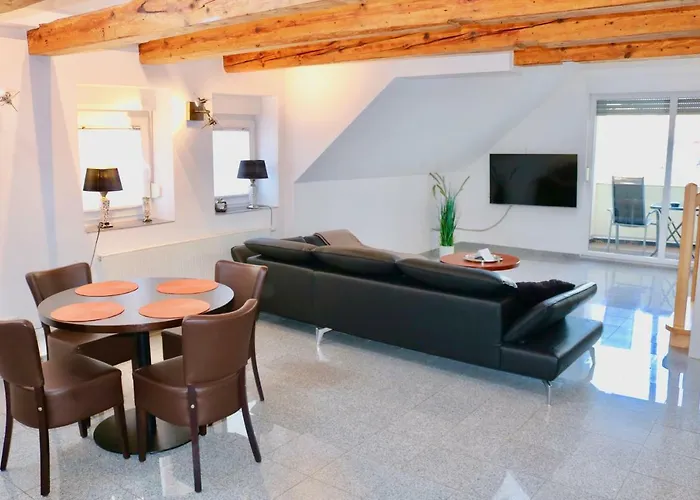 Zwei Anker Max 5 Personen & Leuchtturm Max 4 Personen, Direkt In Scheunenviertel, Balkon, Wlan , Privater Parkplatz, Wallbox 施坦胡德