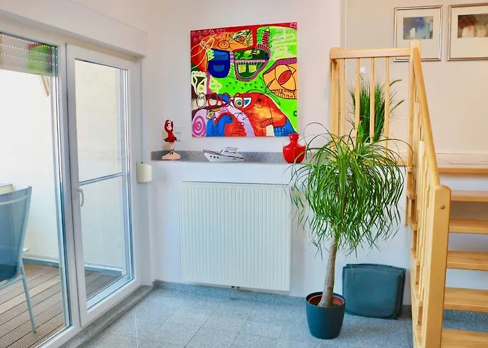 Zwei Anker Max 5 Personen & Leuchtturm Max 4 Personen, Direkt In Scheunenviertel, Balkon, Wlan , Privater Parkplatz, Wallbox *